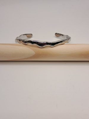 Βραχιόλι Χειροπέδα Minimal Από Ανοξείδωτο Άτσαλι Σε Ασημί