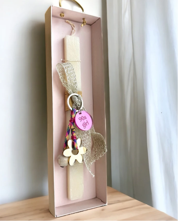 Λαμπάδα για Κορίτσια 90’s Girl με Μπρελόκ σε Κουτί