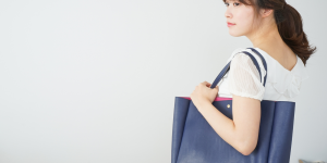 Πώς να Επιλέξεις την Ιδανική Τσάντα Ώμου για το Στιλ σου;